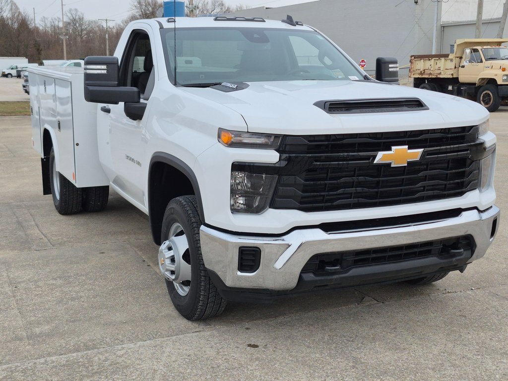 2025 Chevrolet Silverado 3500HD Work Truck's photo