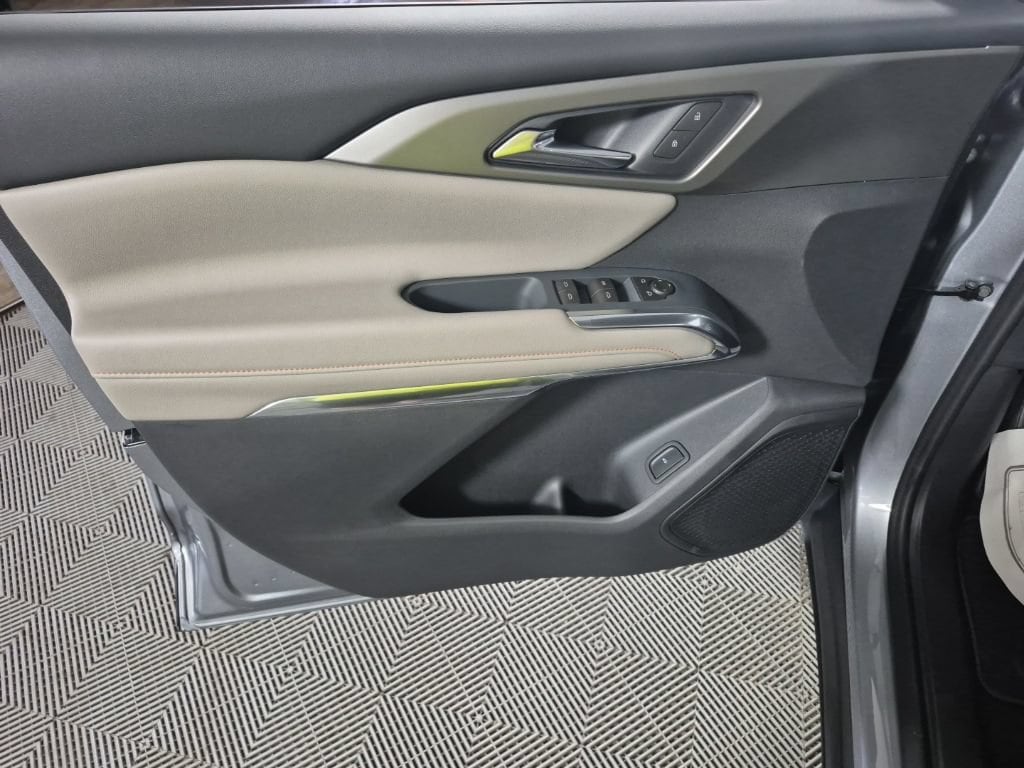 2026 Chevrolet Traverse LT - Photo 6
