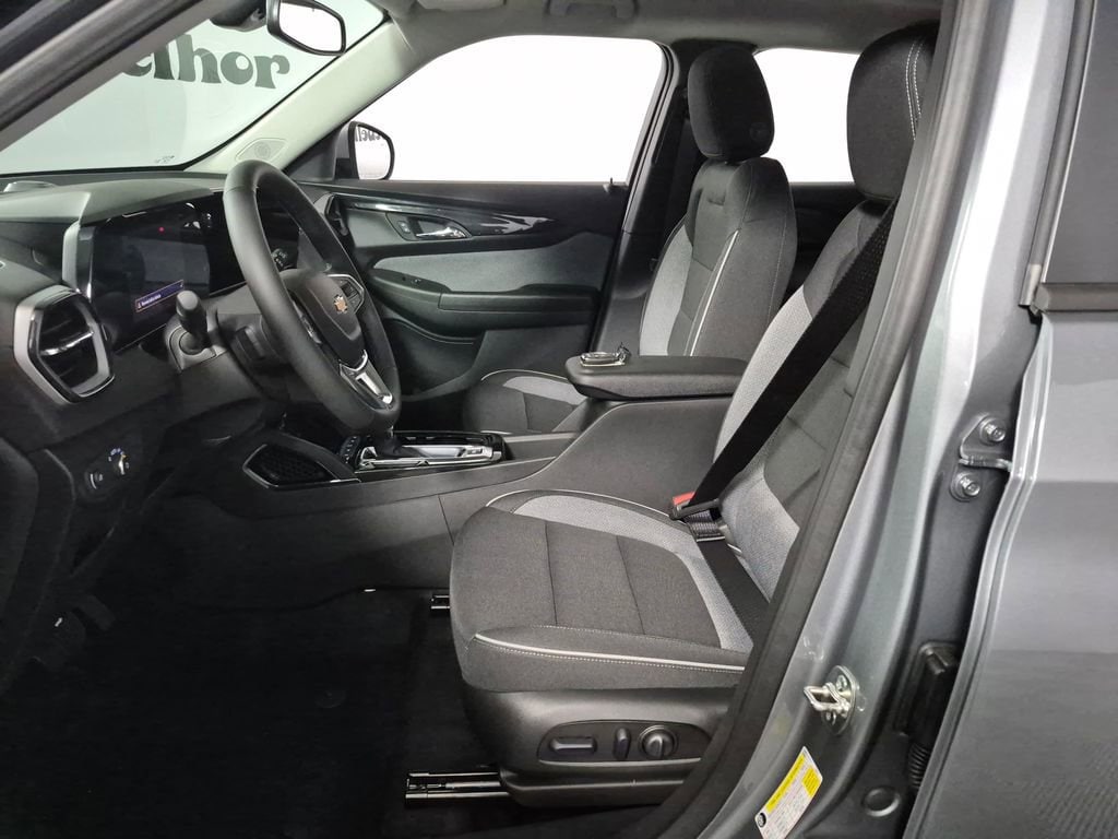 2026 Chevrolet Trailblazer LT - Photo 9