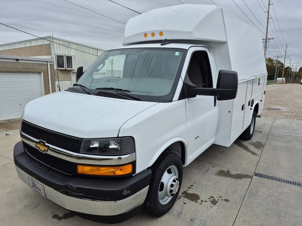 New 2025 Chevrolet Express Cutaway 3500 1WT Cutaway Van