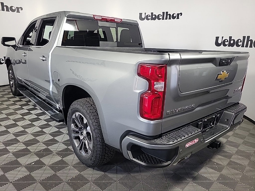 2026 Chevrolet Silverado 1500 High Country photo 4