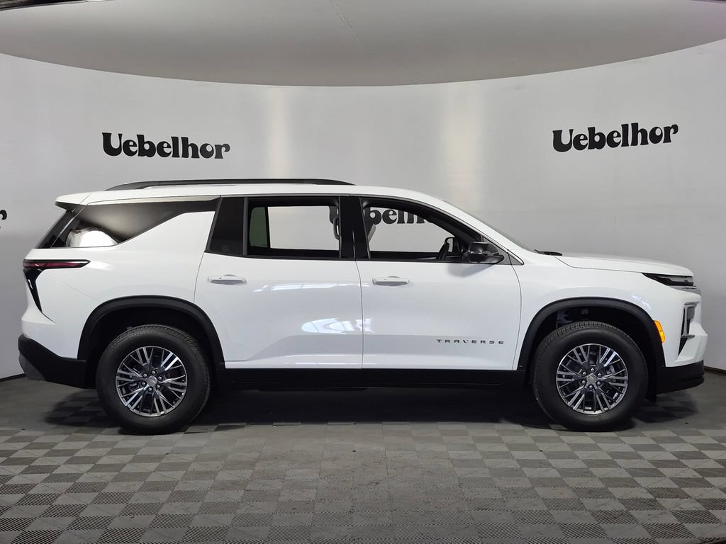 2026 Chevrolet Traverse LT - Photo 8
