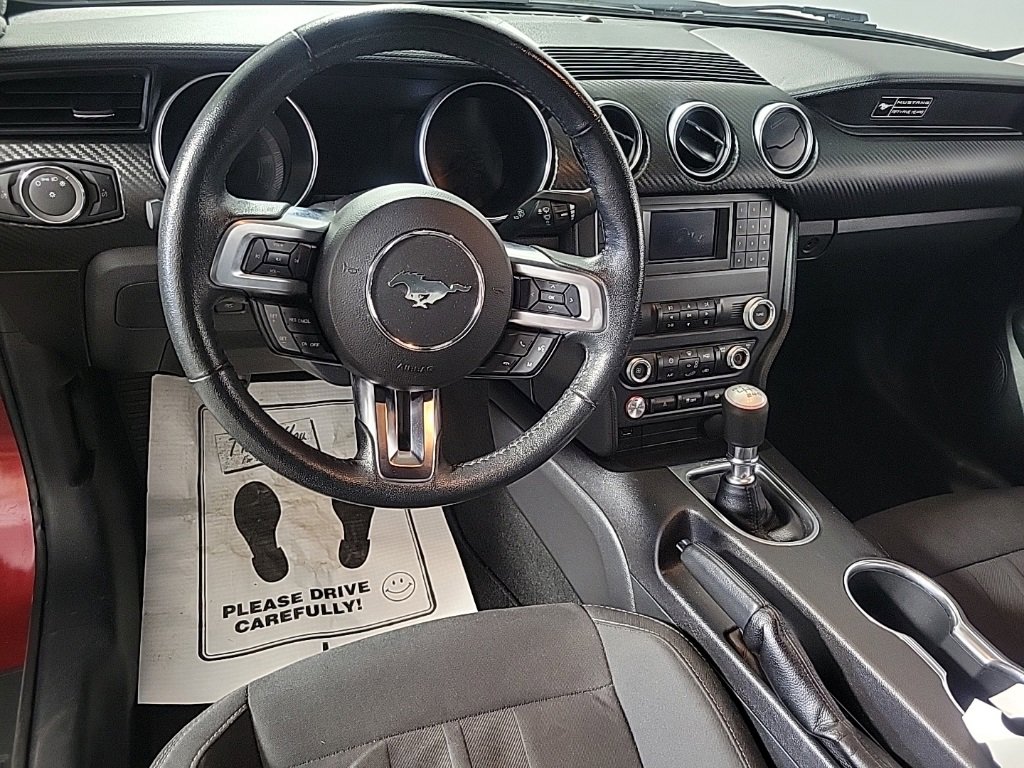 2020 Ford Mustang EcoBoost photo 2