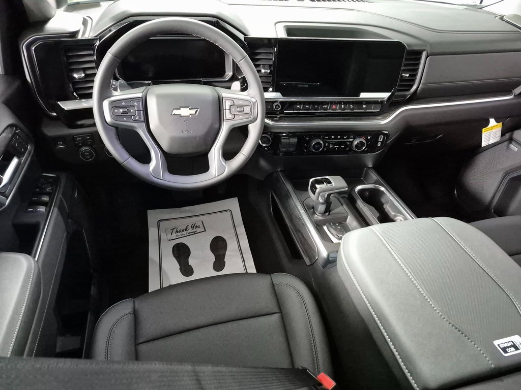 2026 Chevrolet Silverado 1500 LTZ photo 2