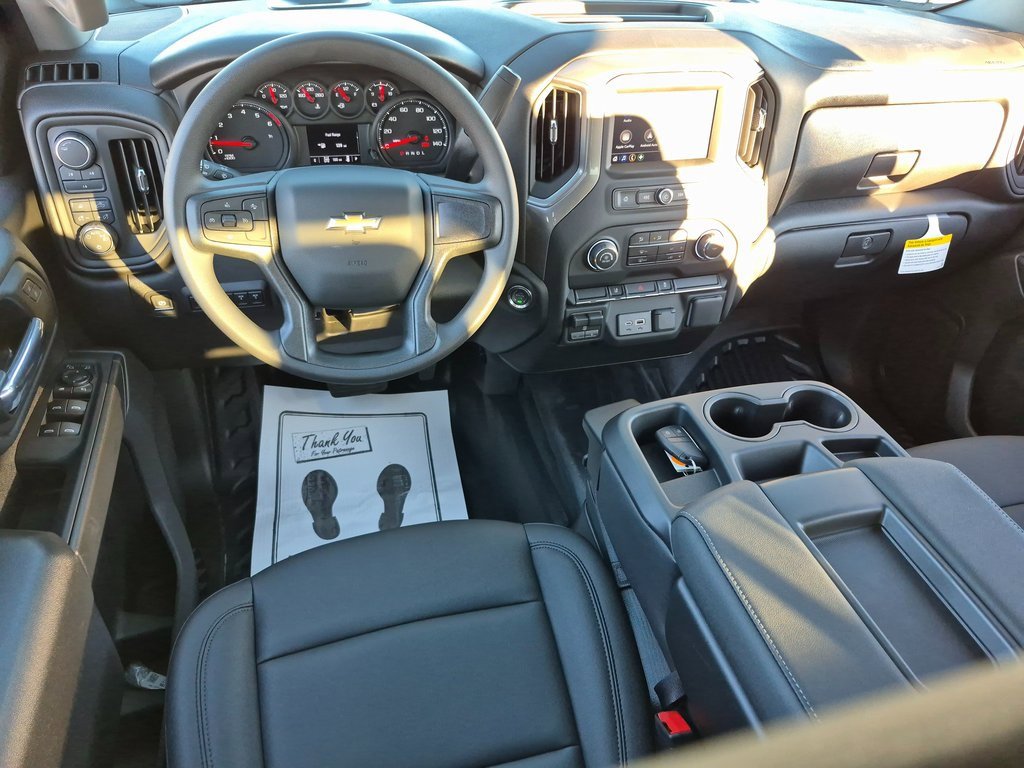 2026 Chevrolet Silverado 2500HD photo 2