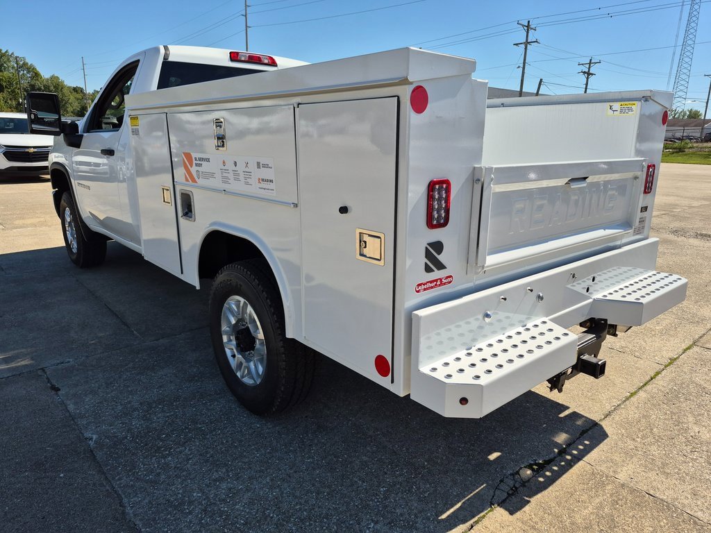 2025 Chevrolet Silverado 2500HD photo 4