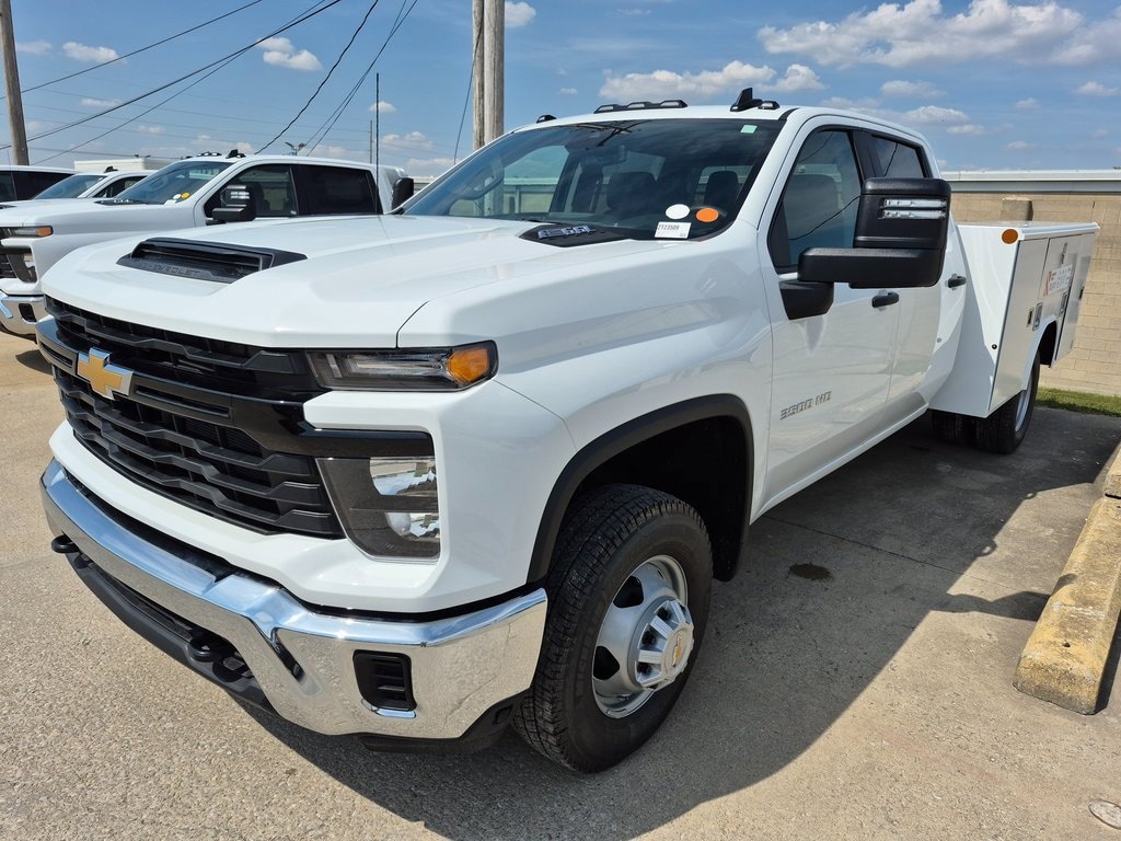 New 2025 Chevrolet Silverado 3500 HD Chassis Cab Work Truck Truck