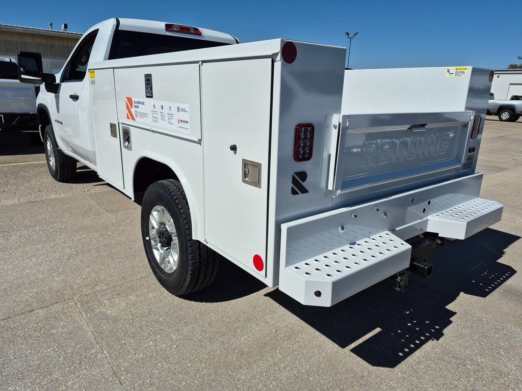 2025 Chevrolet Silverado 2500HD photo 4