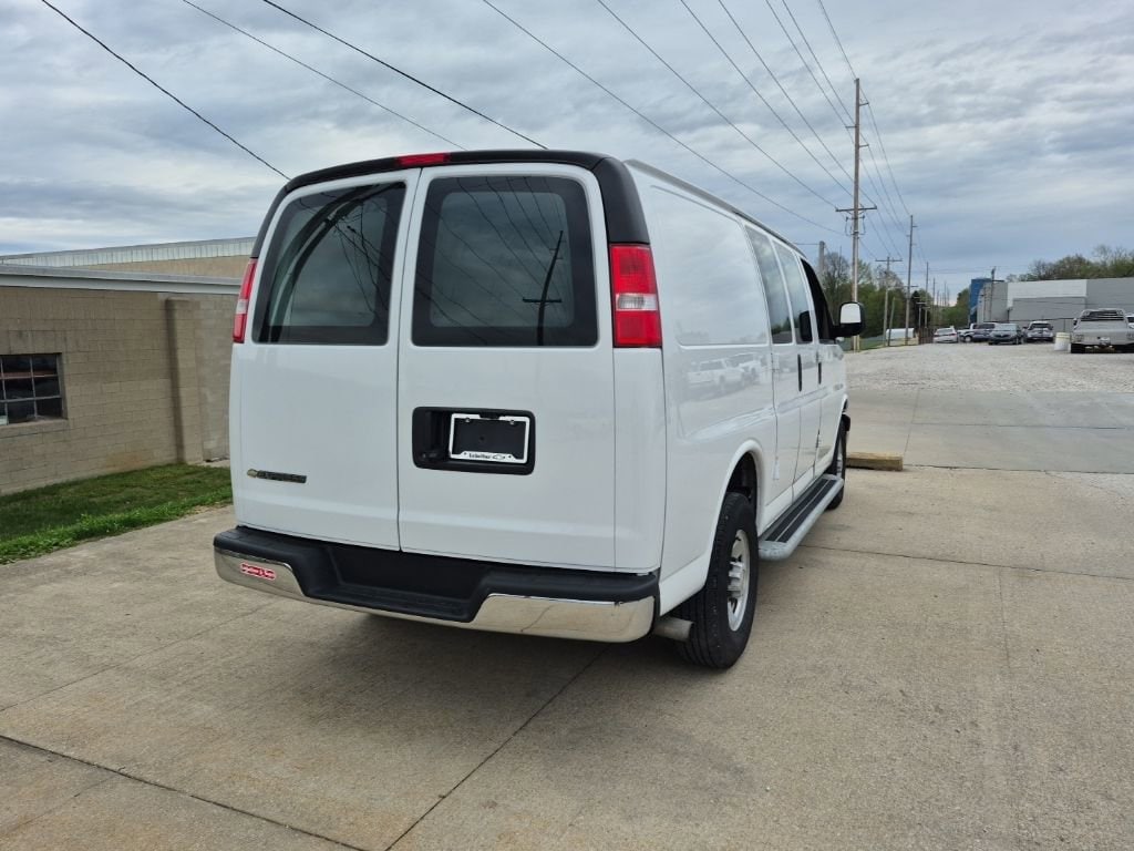 2024 Chevrolet Express Cargo Work Van - Photo 7