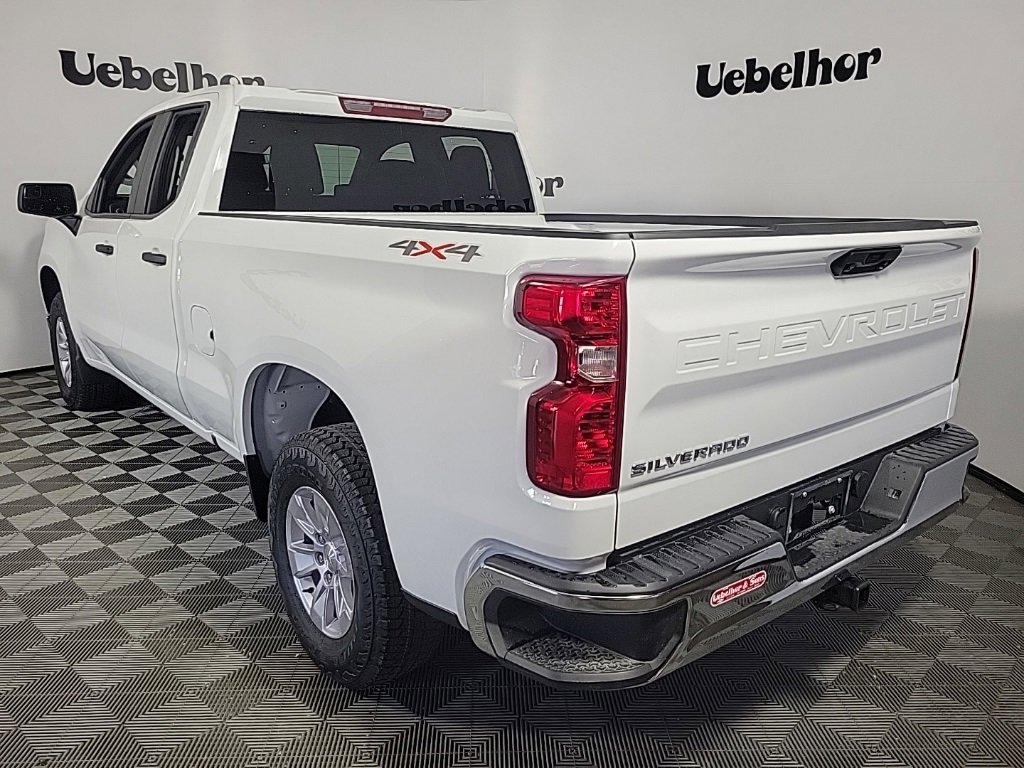 2026 Chevrolet Silverado 1500 photo 2
