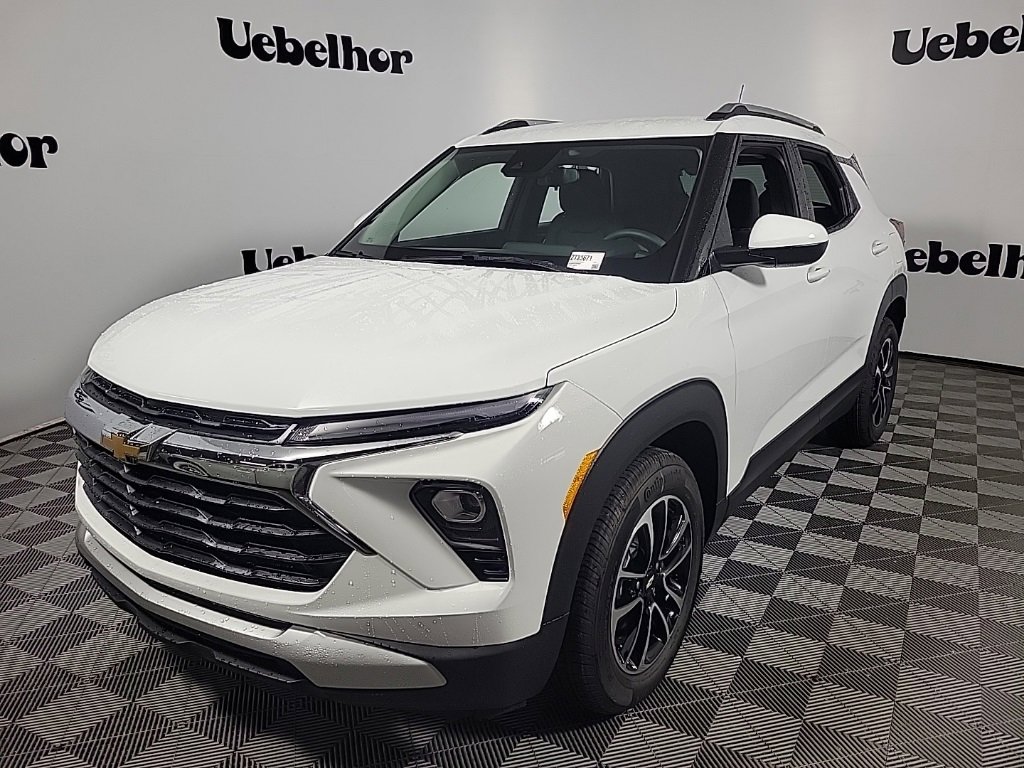 2026 Chevrolet Trailblazer LT photo 3
