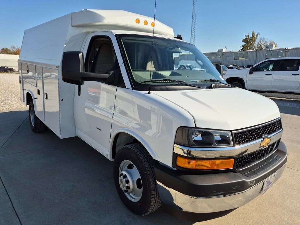 New 2025 Chevrolet Express Cutaway 3500 1WT Cutaway Van