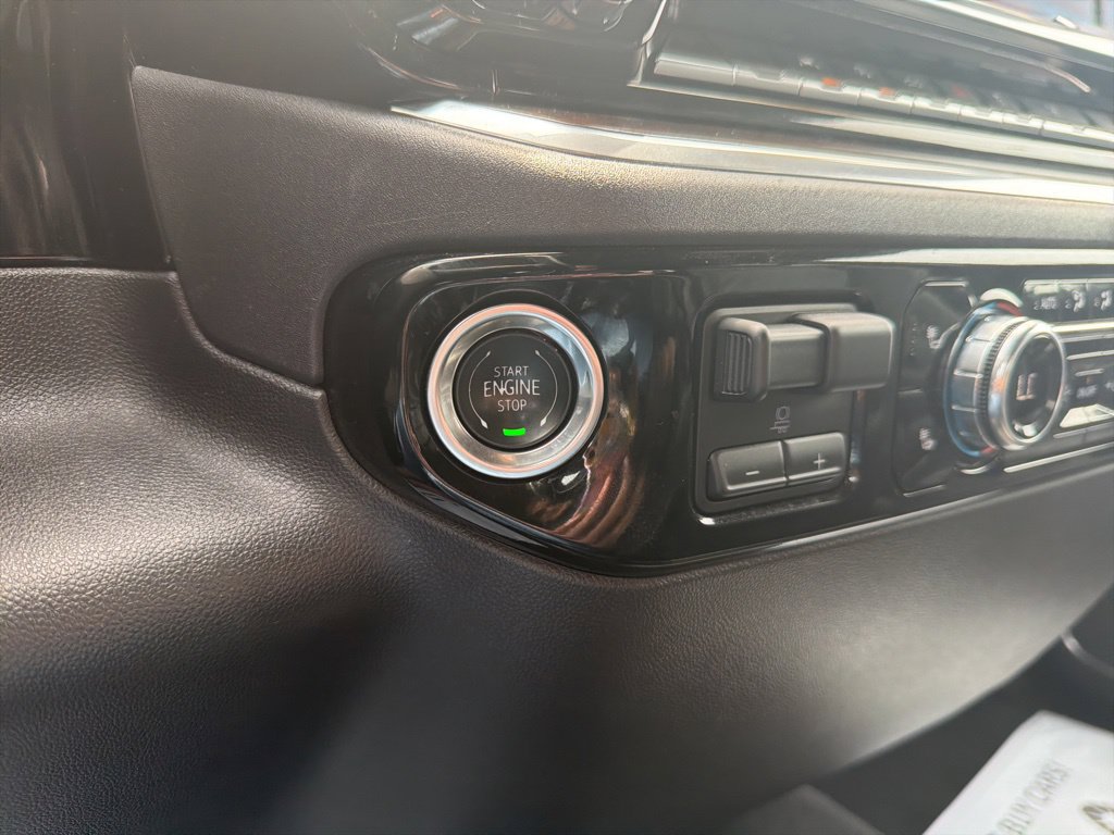 2025 GMC Sierra 1500 SLT - Photo 21