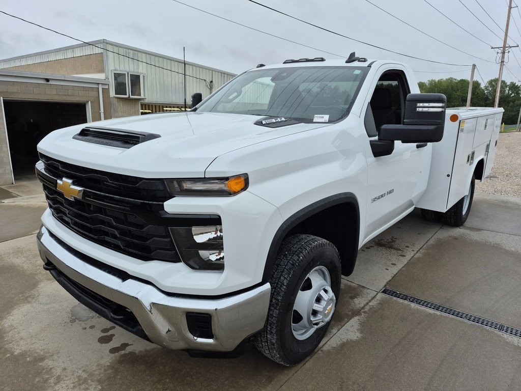 New 2025 Chevrolet Silverado 3500 HD Chassis Cab Work Truck Truck
