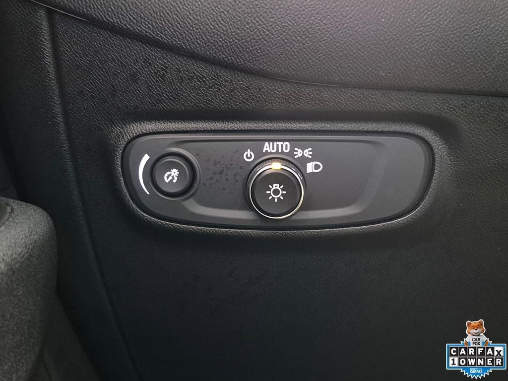 2022 Chevrolet Equinox LT - Photo 16
