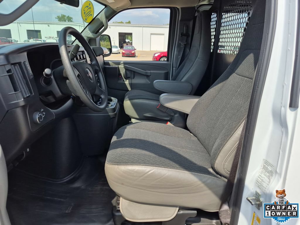 2025 GMC Savana Cargo Work Van - Photo 9