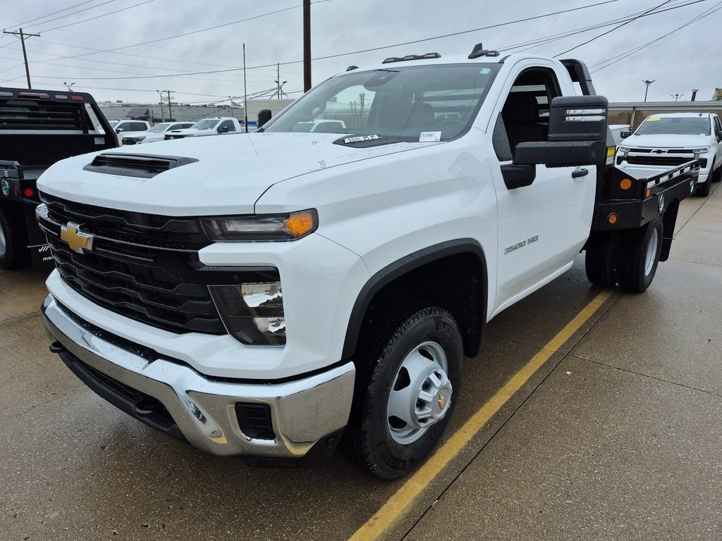 New 2025 Chevrolet Silverado 3500 HD Chassis Cab Work Truck Truck