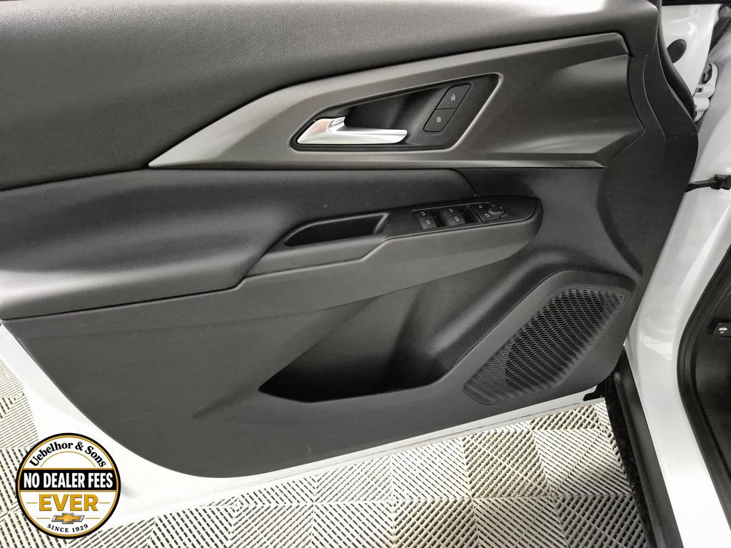 2026 Chevrolet Equinox EV 1LT - Photo 13