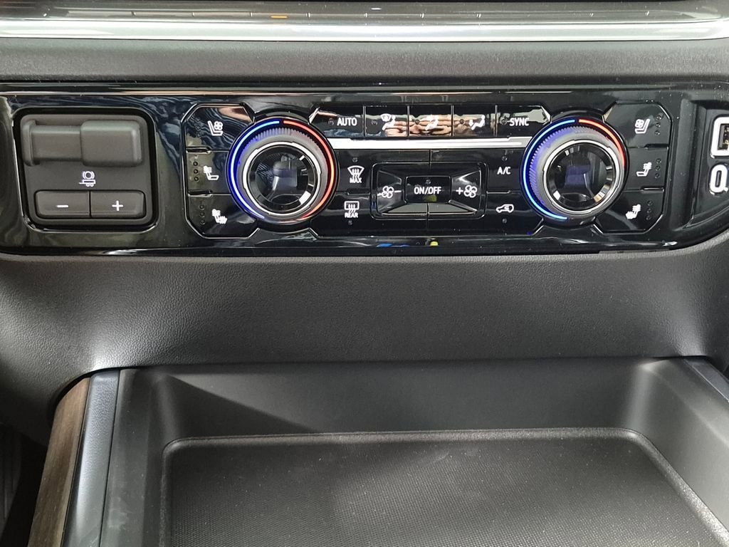 2026 Chevrolet Silverado 2500 HD High Country - Photo 17