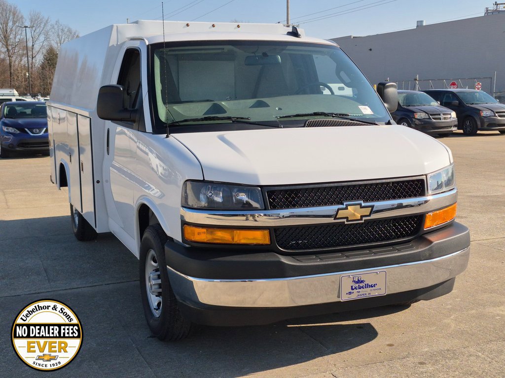 2025 Chevrolet Express Cutaway 3500