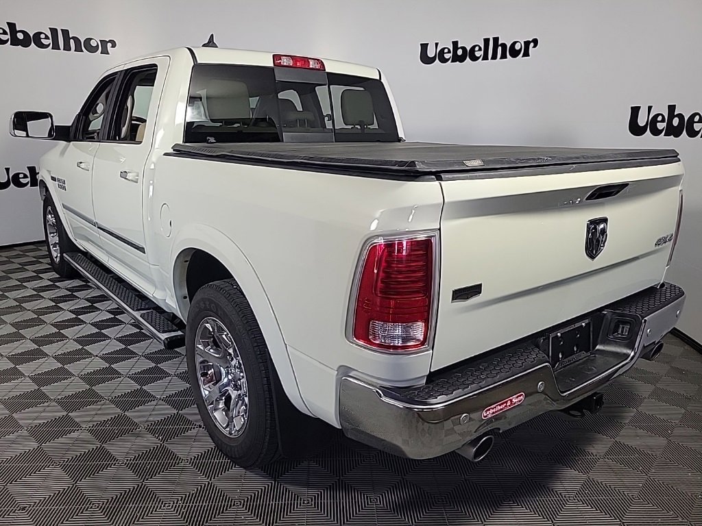 2017 Ram 1500 Laramie photo 4