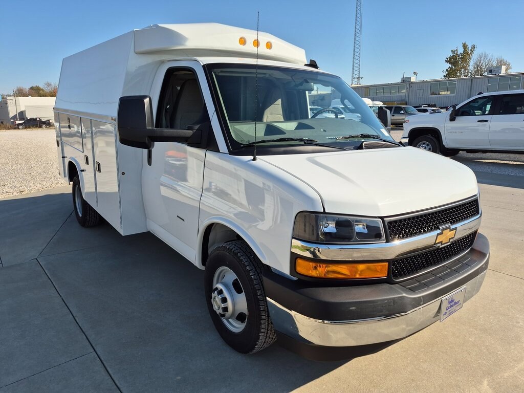 New 2025 Chevrolet Express Cutaway 3500 1WT Cutaway Van