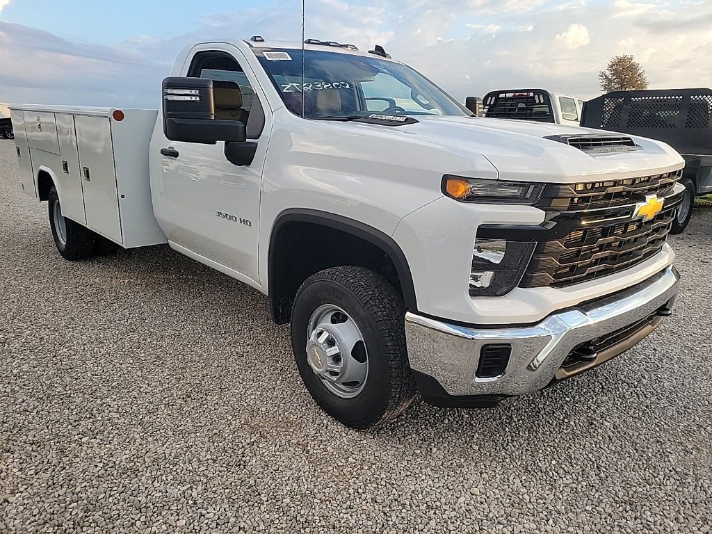 New 2025 Chevrolet Silverado 3500 HD Chassis Cab Work Truck Truck