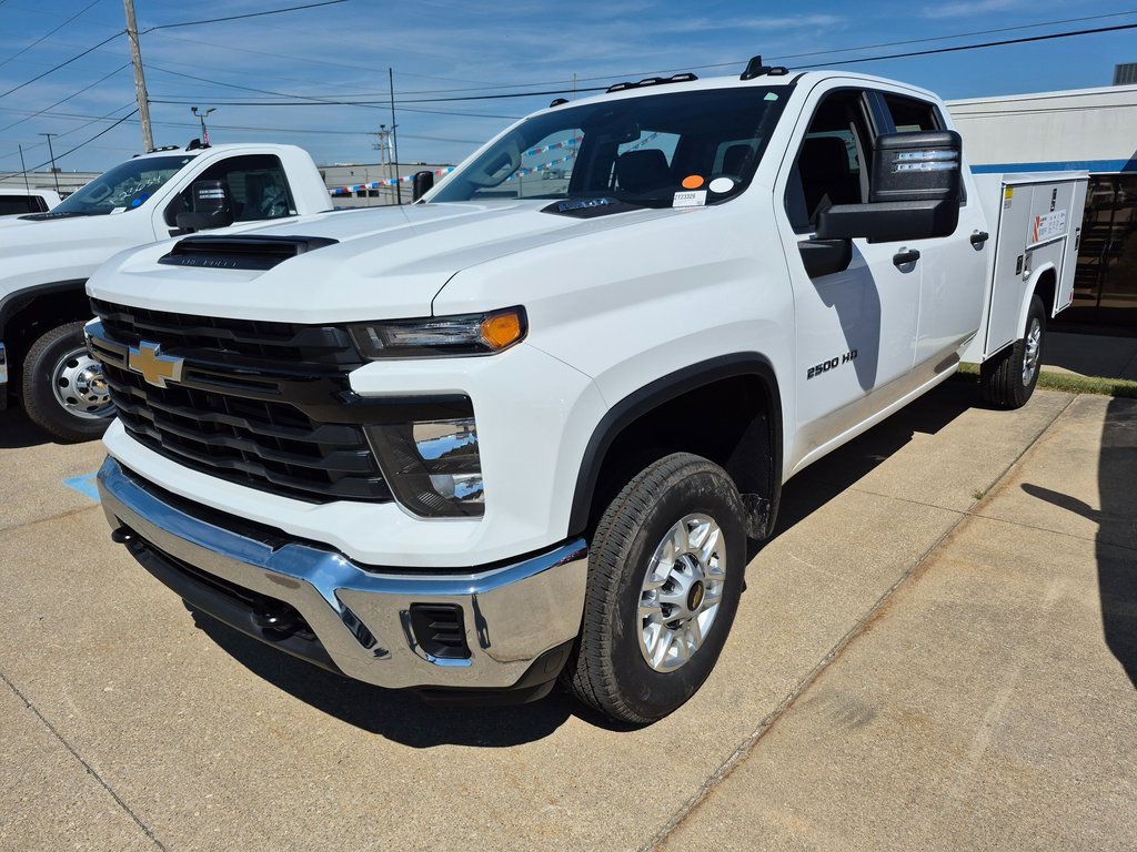 2025 Chevrolet Silverado 2500HD photo 3