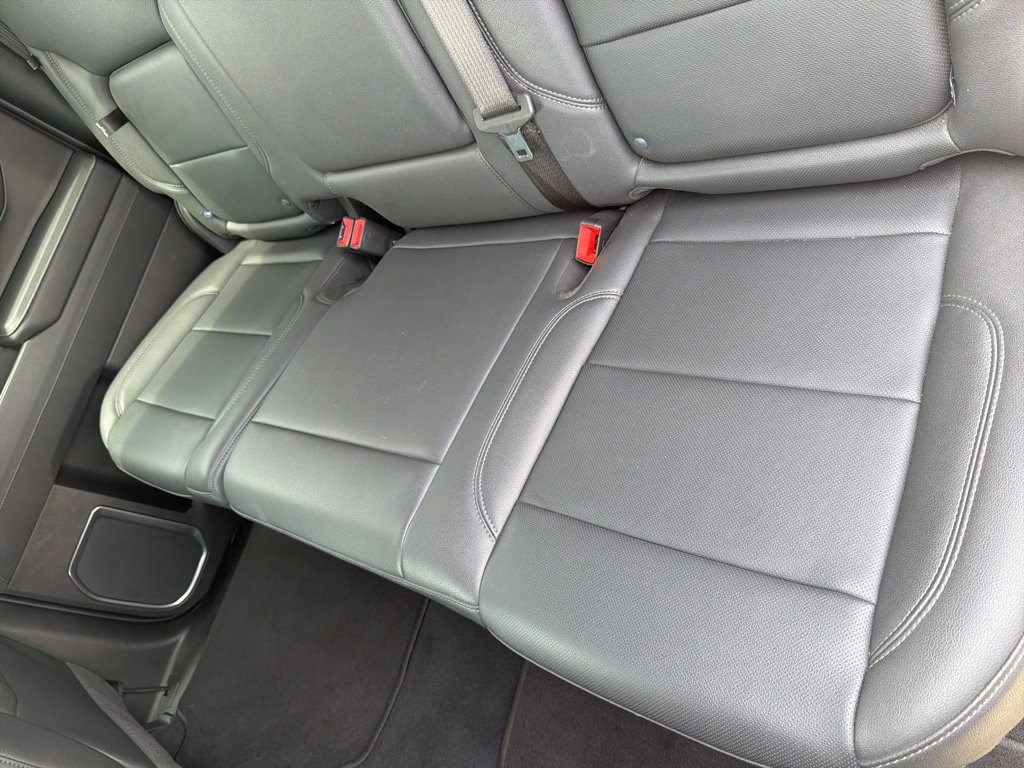 2025 GMC Sierra 1500 SLT - Photo 17