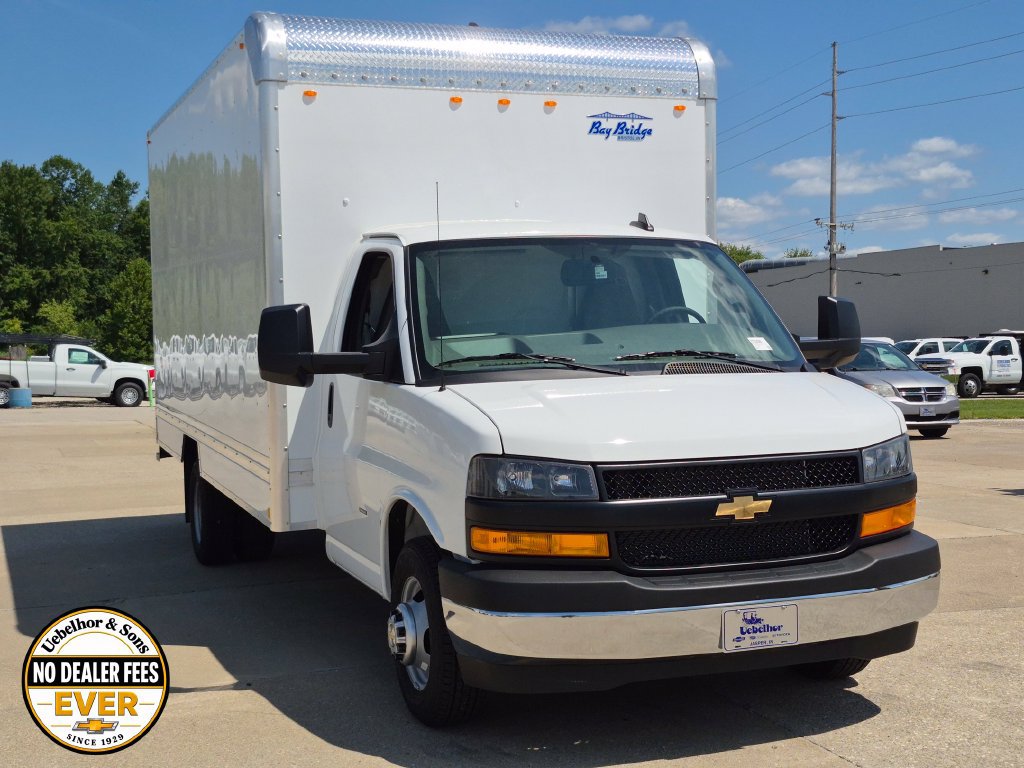2026 Chevrolet Express Cutaway Base