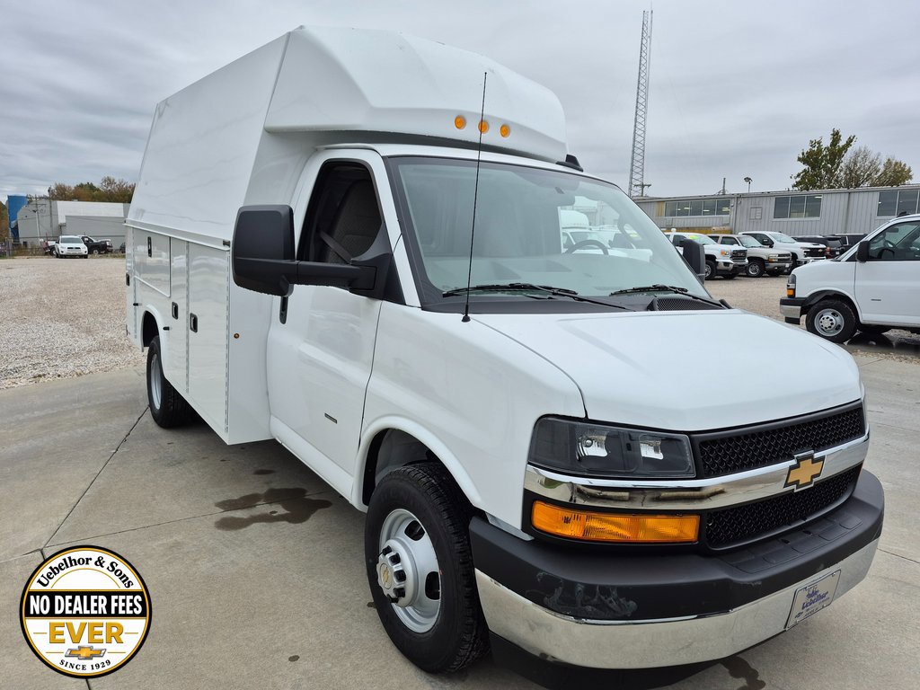 2025 Chevrolet Express Cutaway 3500