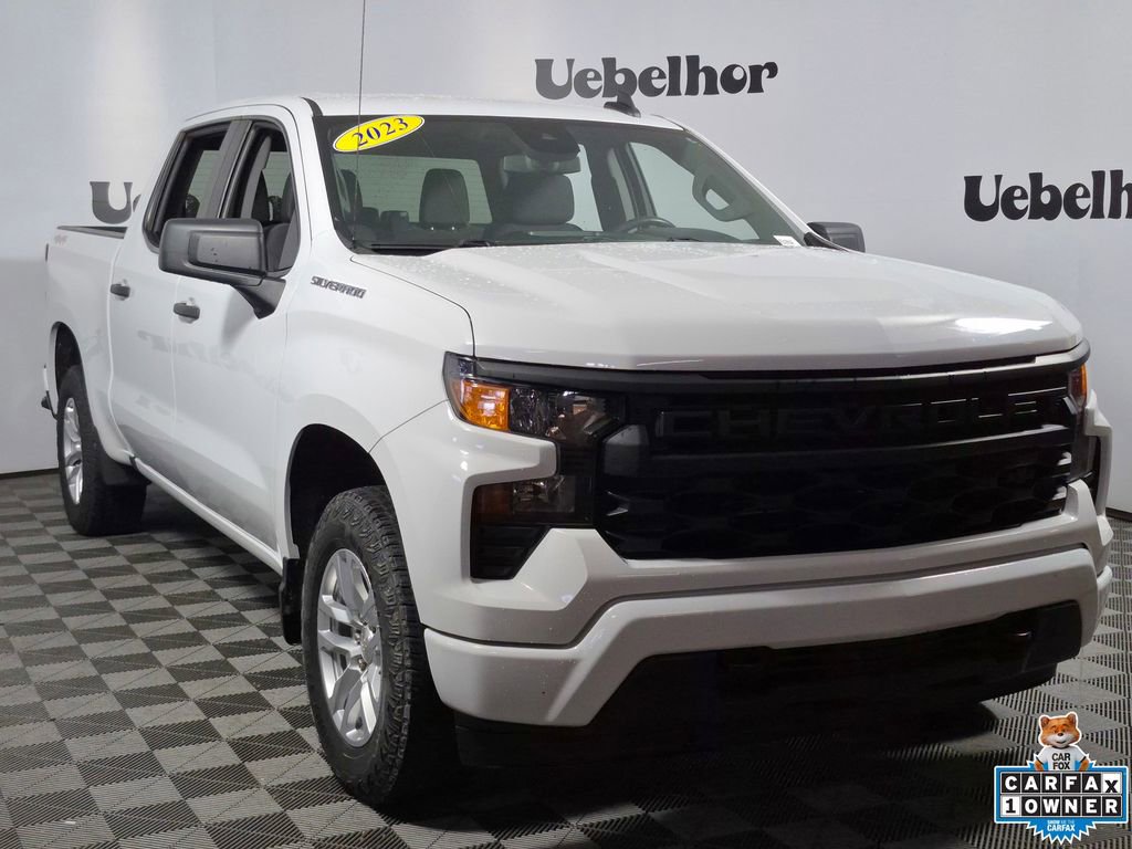 2023 Chevrolet Silverado 1500 Custom 4X4 Crew Cab Short Box's photo