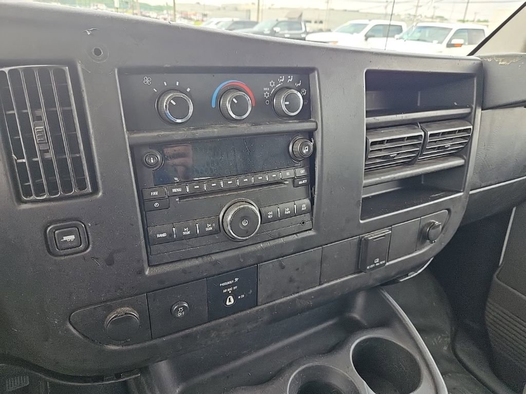 2015 Chevrolet Express Cargo Work Van - Photo 17