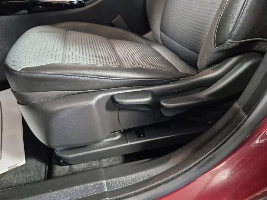 2024 Chevrolet Trax LT - Photo 7