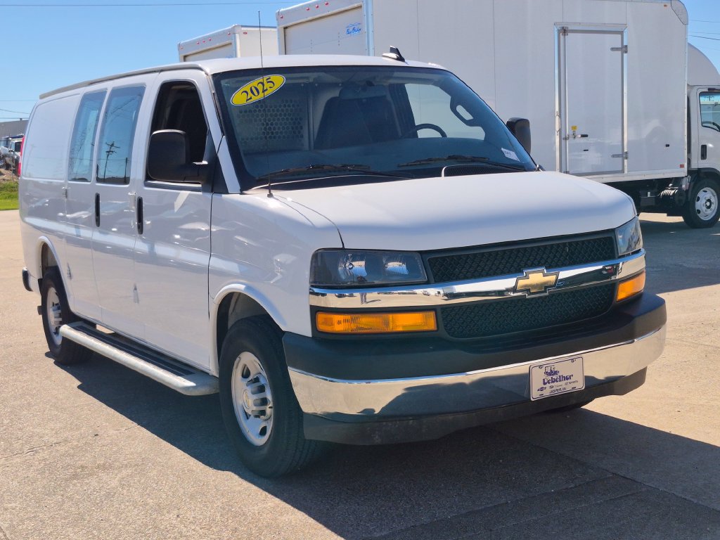 2025 Chevrolet Express Cargo