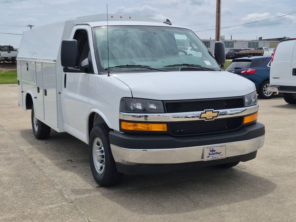 2026 Chevrolet Express Cutaway