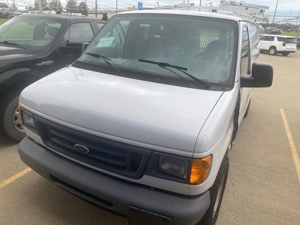 2006 Ford E-Series E-150 Van's photo