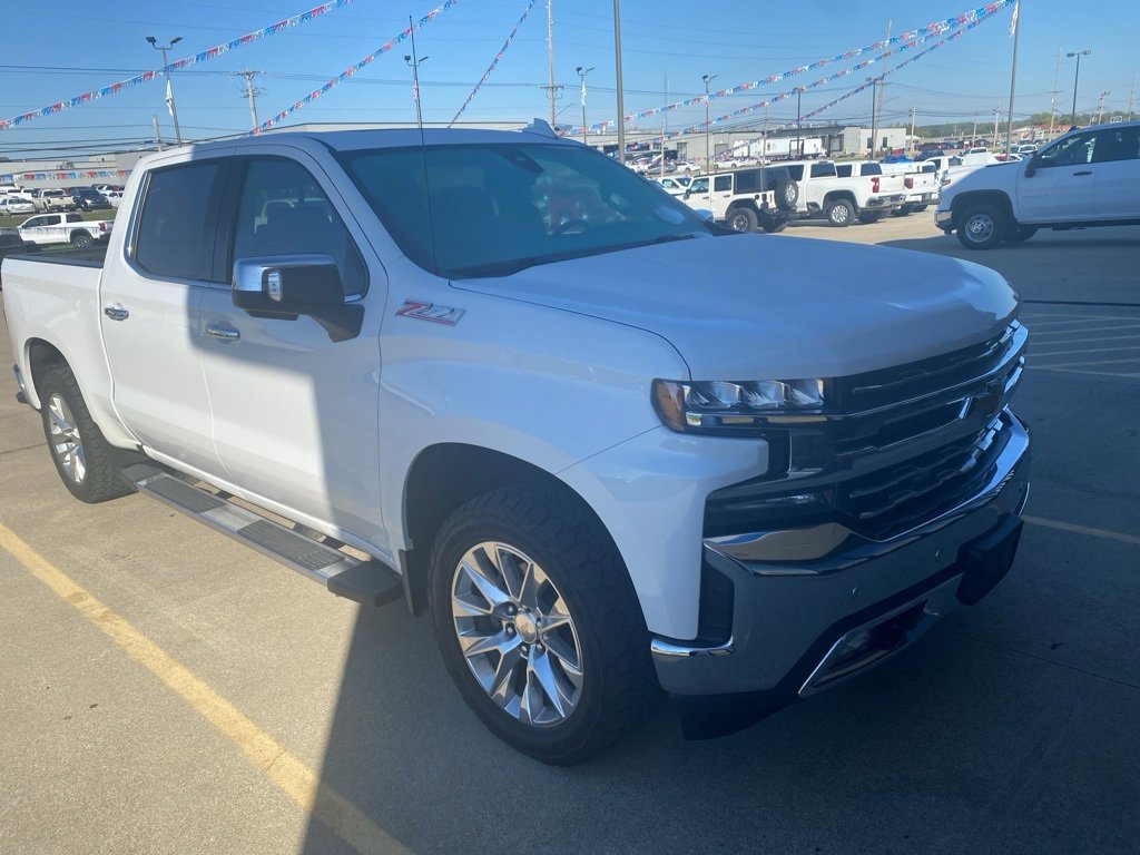 2020 Chevrolet Silverado 1500 LTZ photo 2