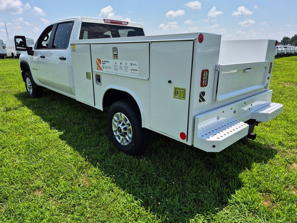 2025 Chevrolet Silverado 2500HD photo 4