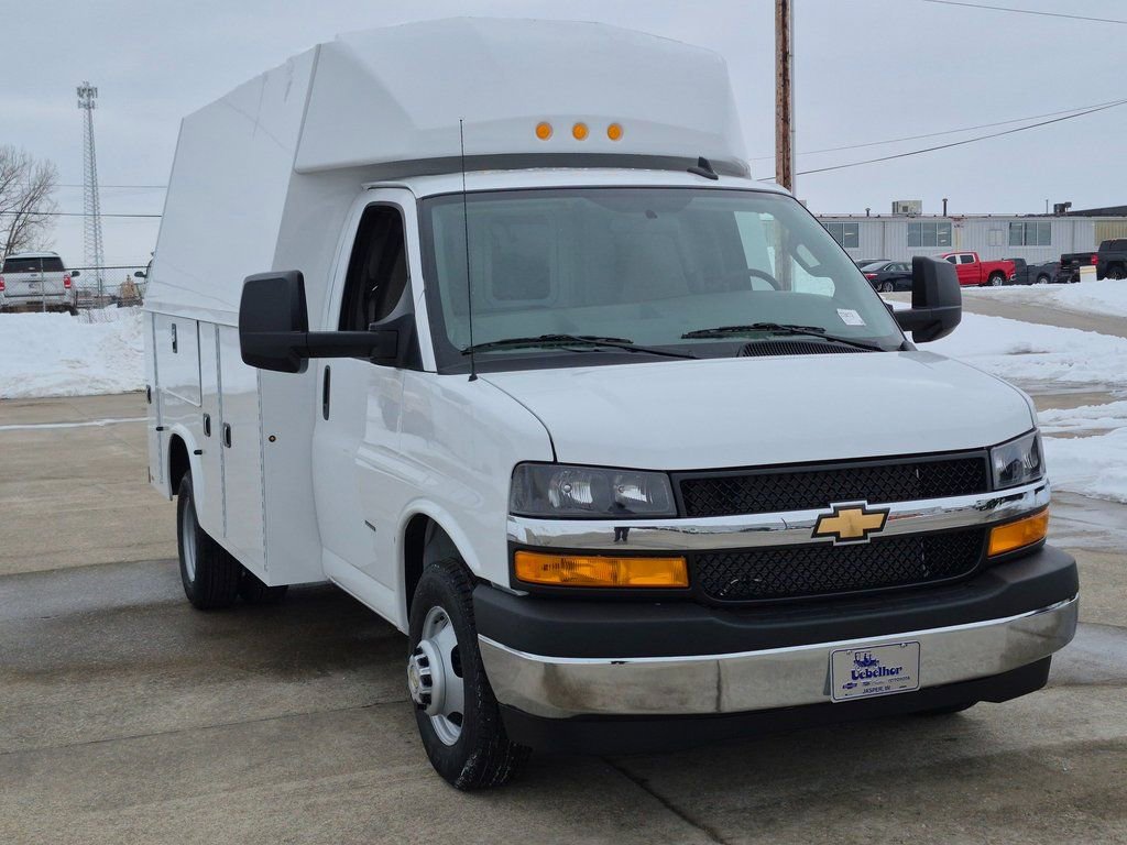 2025 Chevrolet Express 3500 139" WB's photo