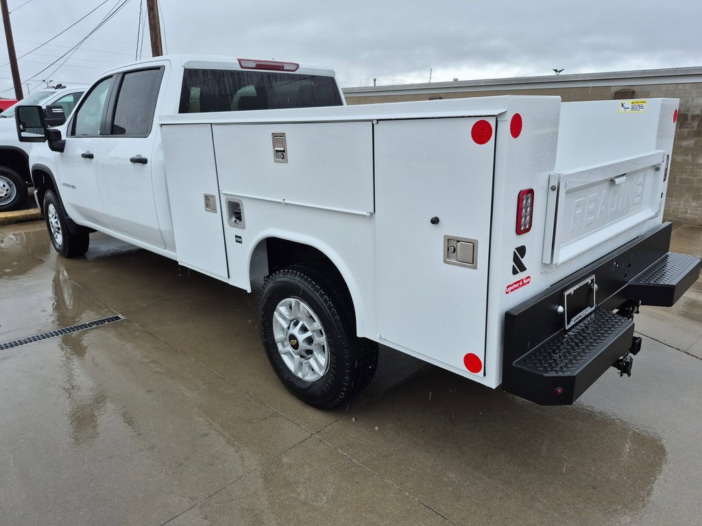 2025 Chevrolet Silverado 2500HD photo 4