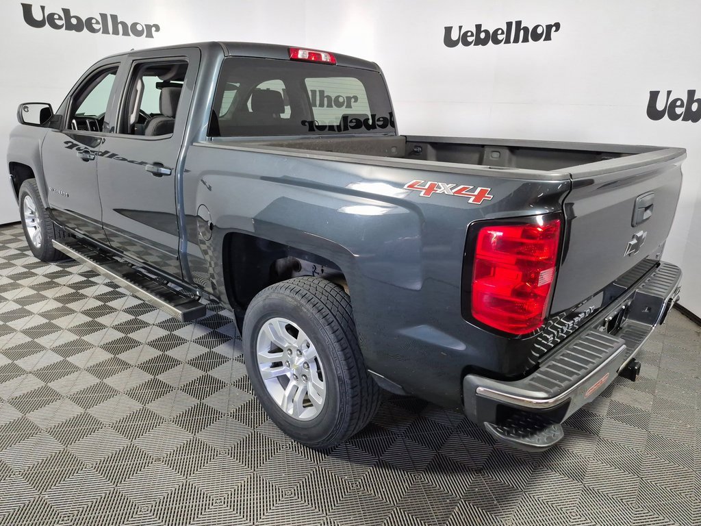 2017 Chevrolet Silverado 1500 LT photo 4