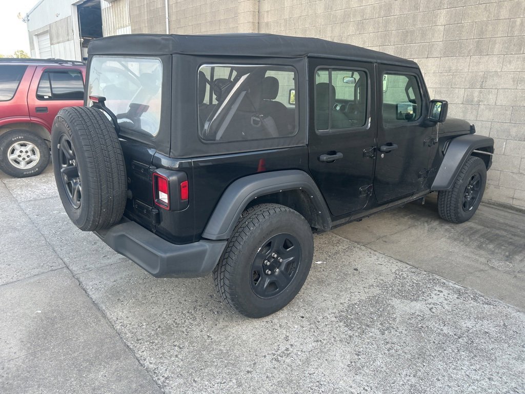 2022 Jeep Wrangler Unlimited Sport photo 2