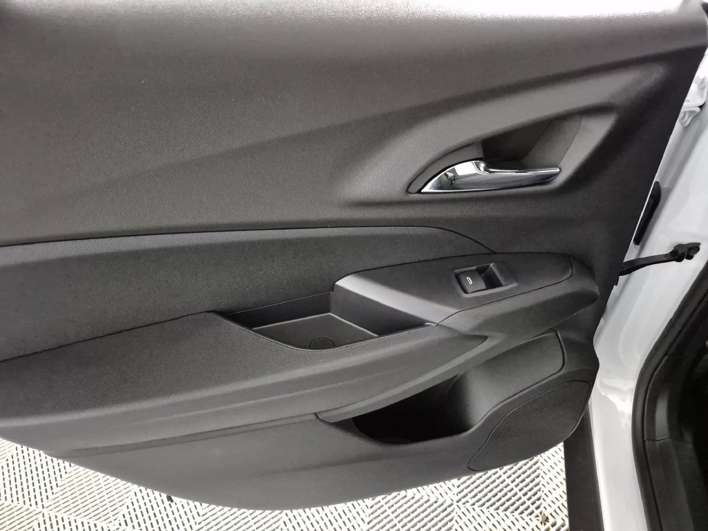 2026 Chevrolet Trax RS - Photo 25