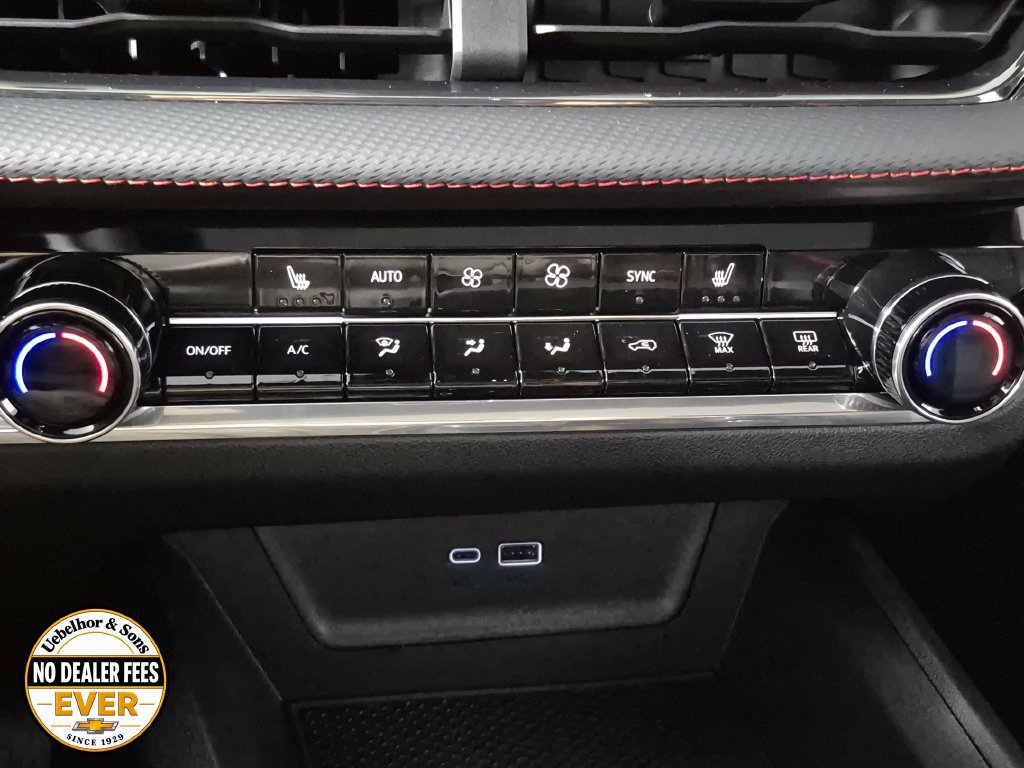 2027 Chevrolet Equinox RS - Photo 20
