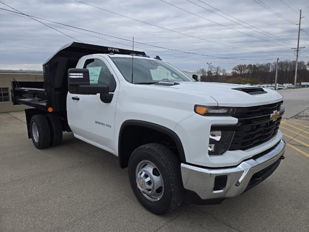 New 2025 Chevrolet Silverado 3500 HD Chassis Cab Work Truck Truck