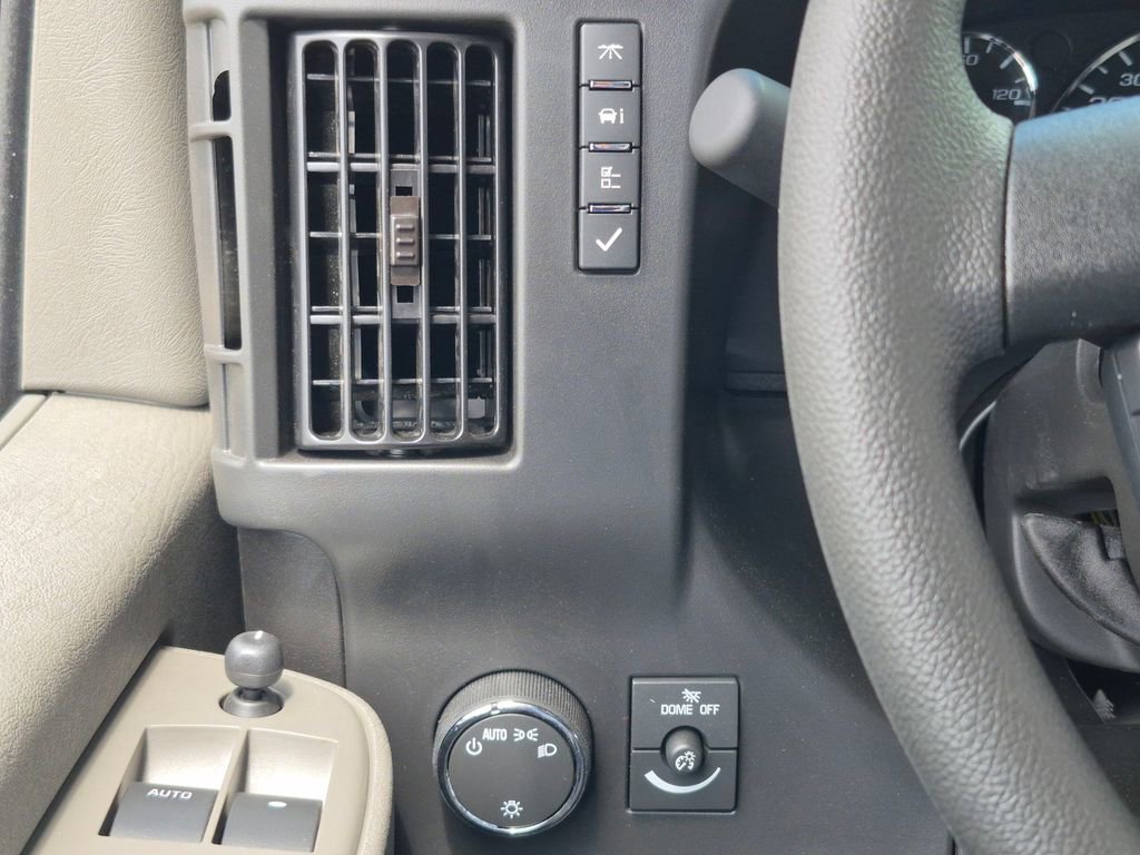 2026 Chevrolet Express Cargo Work Van - Photo 15