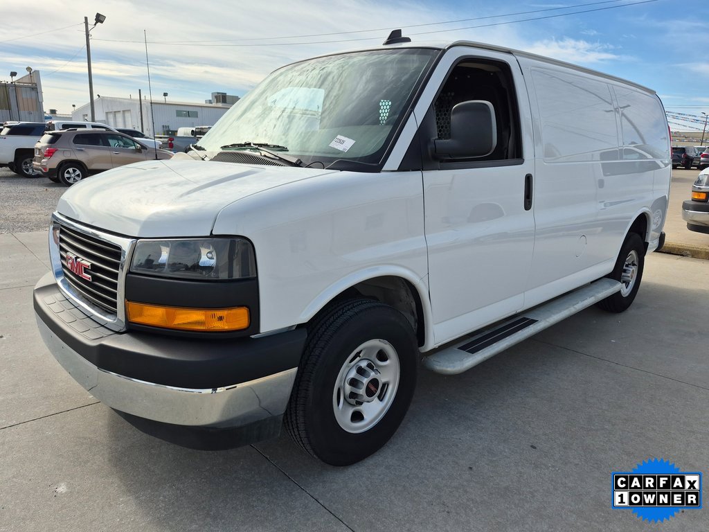 2024 Gmc Savana Cargo 2500 photo 3