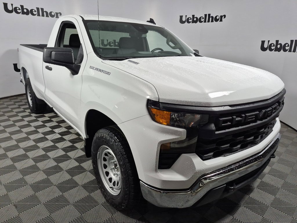2026 Chevrolet Silverado Base's photo
