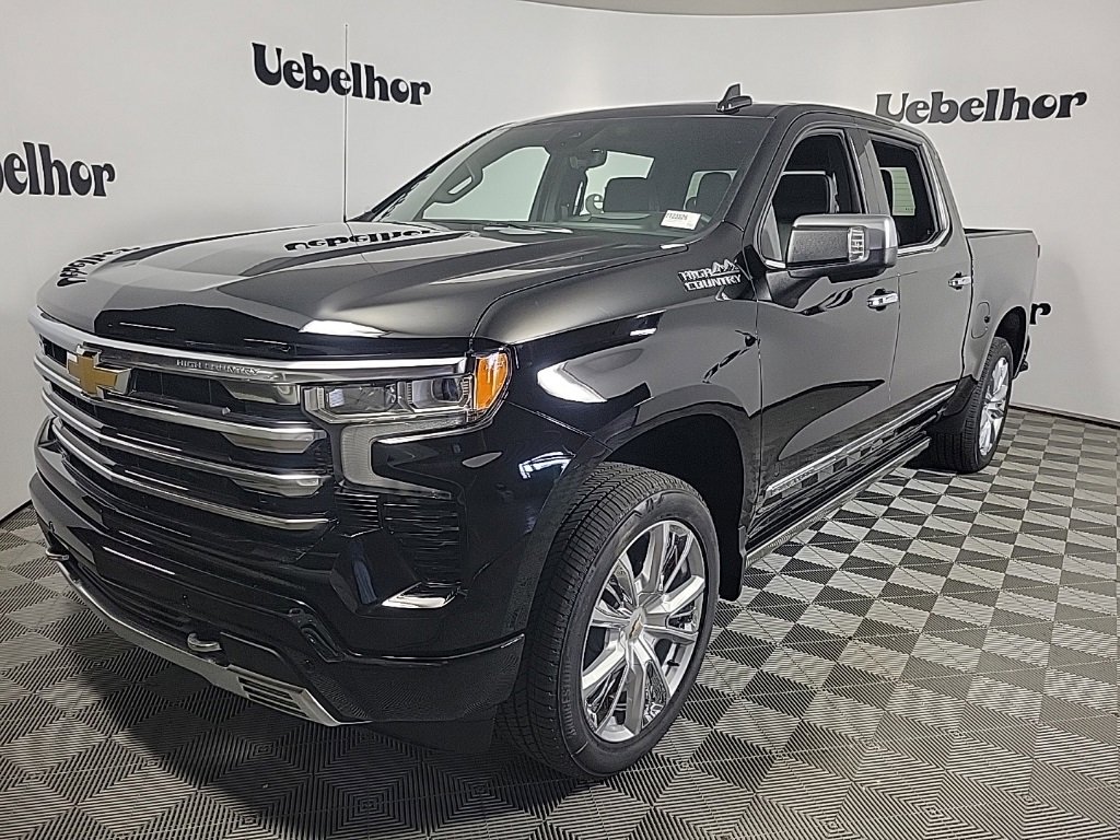 2026 Chevrolet Silverado 1500 High Country photo 3